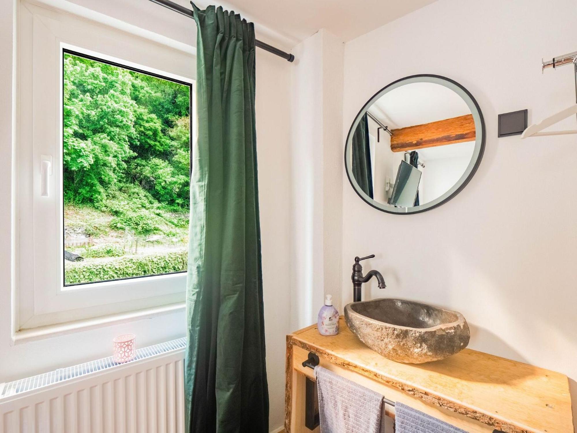 Cosy Holiday Home In Sankt Goarshausen With Barbecue 외부 사진