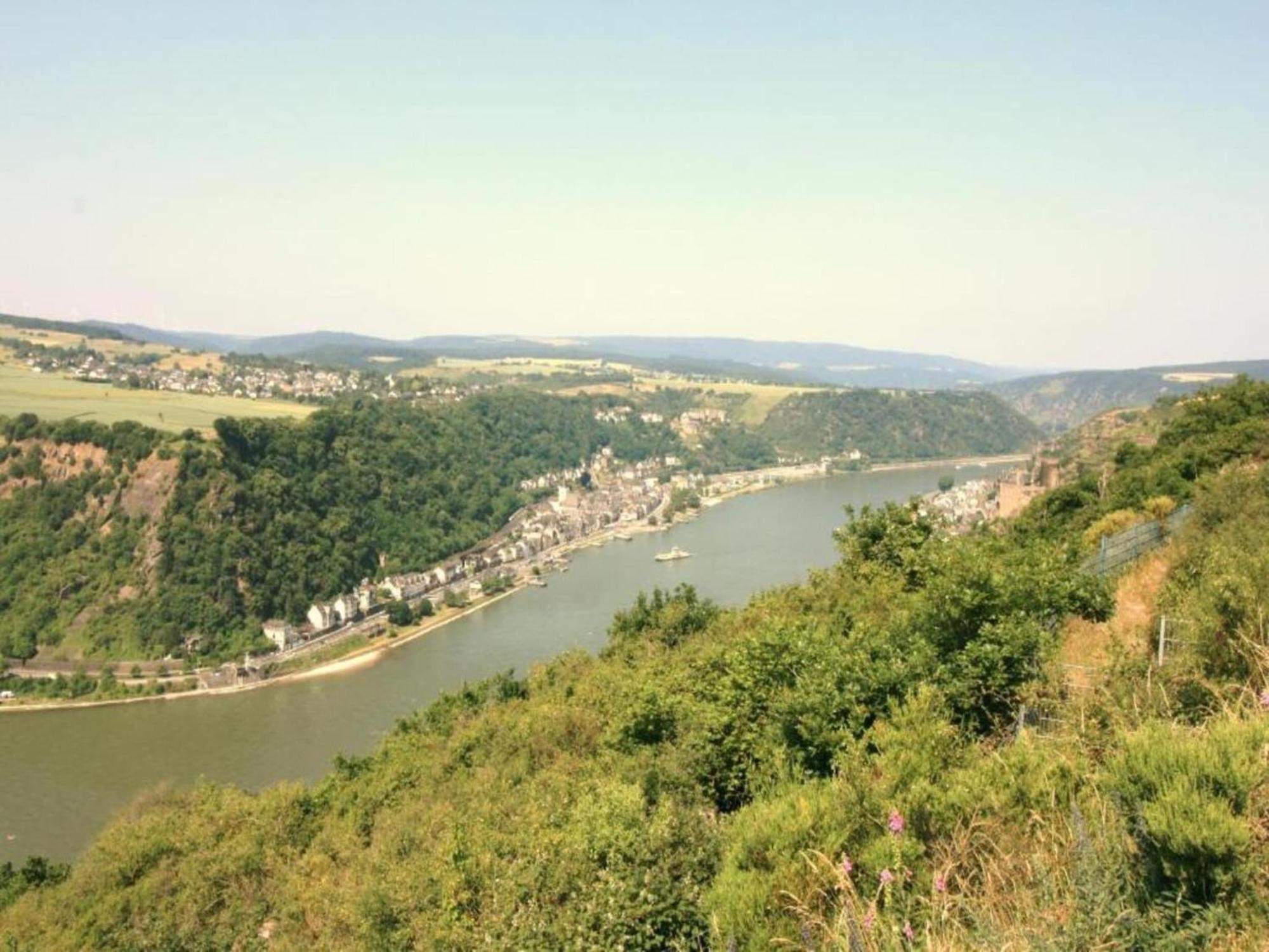 Cosy Holiday Home In Sankt Goarshausen With Barbecue 외부 사진